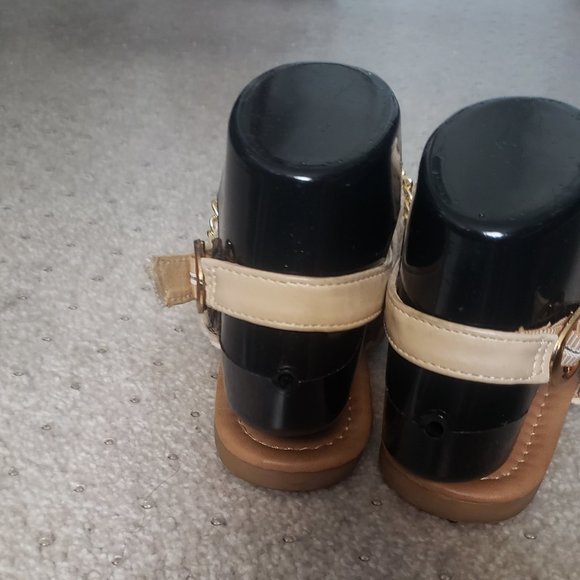 DollyMix Sandals - Picture 9 of 10